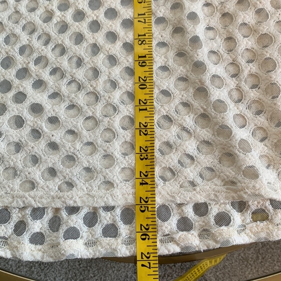 Sunday In Brooklyn Top - Picture 9 of 12